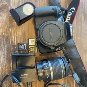 Canon EOS Rebel T2i Camera